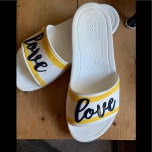 Women’s Croc’s Size 7